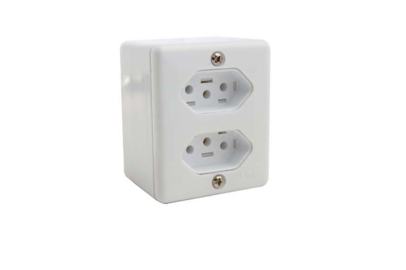 Sobrepor Quad Br 2tom 2p+t Bip 10a (63120)
