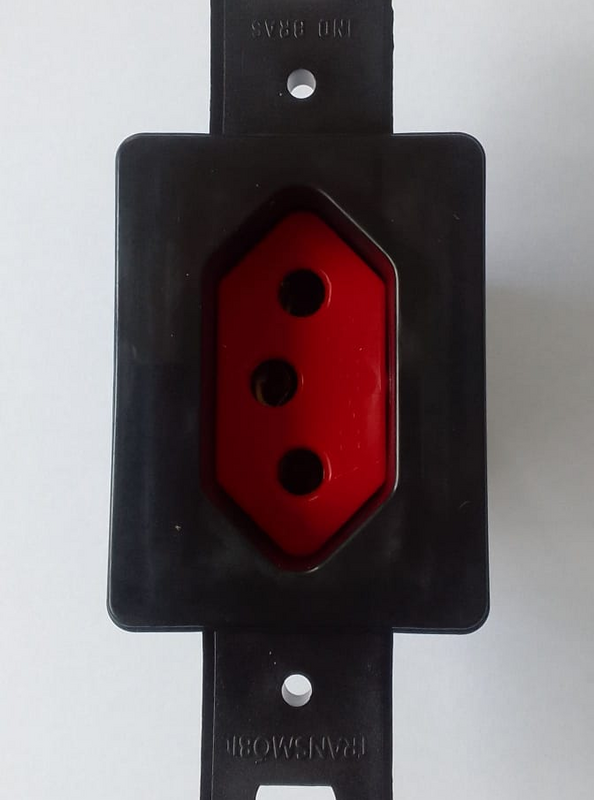 Tomada Cond Quad 2p+t Sempl 20a Semhast Vermelho (24.087)