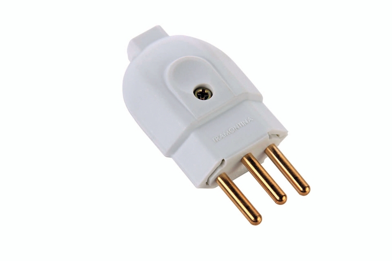 PLUG 2P+T MACHO 10A BR