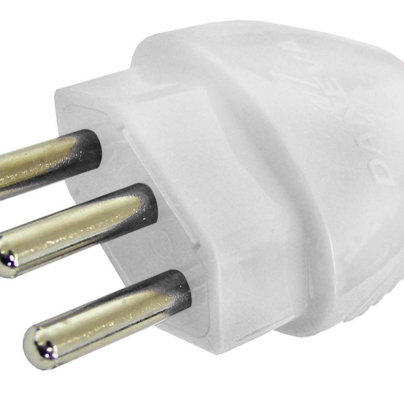 PLUG 2P+T FEMEA 20A BR